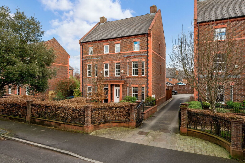 Pewterspear Green Road, Appleton, Warrington, WA4 5FR